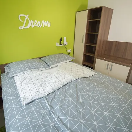 Apartma Mariposa * Banovci